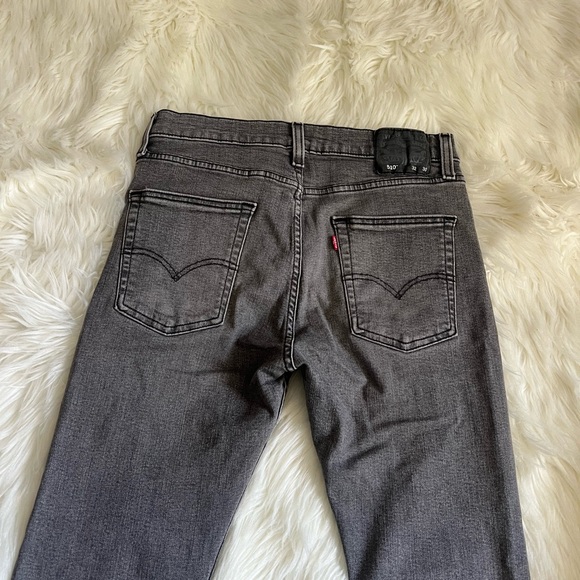Men’s Gray Levi’s Jeans Size 32x30 - Picture 5 of 7